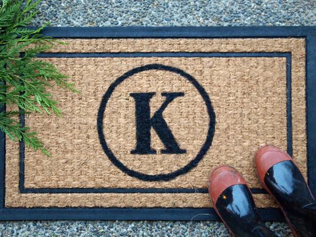 DIY Monogramed Doormat